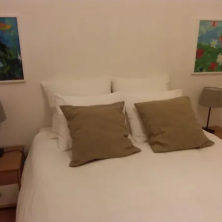 My Romantic Flat Close To Alfama * Лісабон